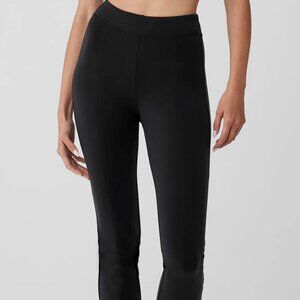 Alo Yoga Airbrush 7/8 High Waisted Flutter Leggings